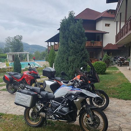 Etno Selo Vrelo & Camping Guest House Berane Eksteriør bilde