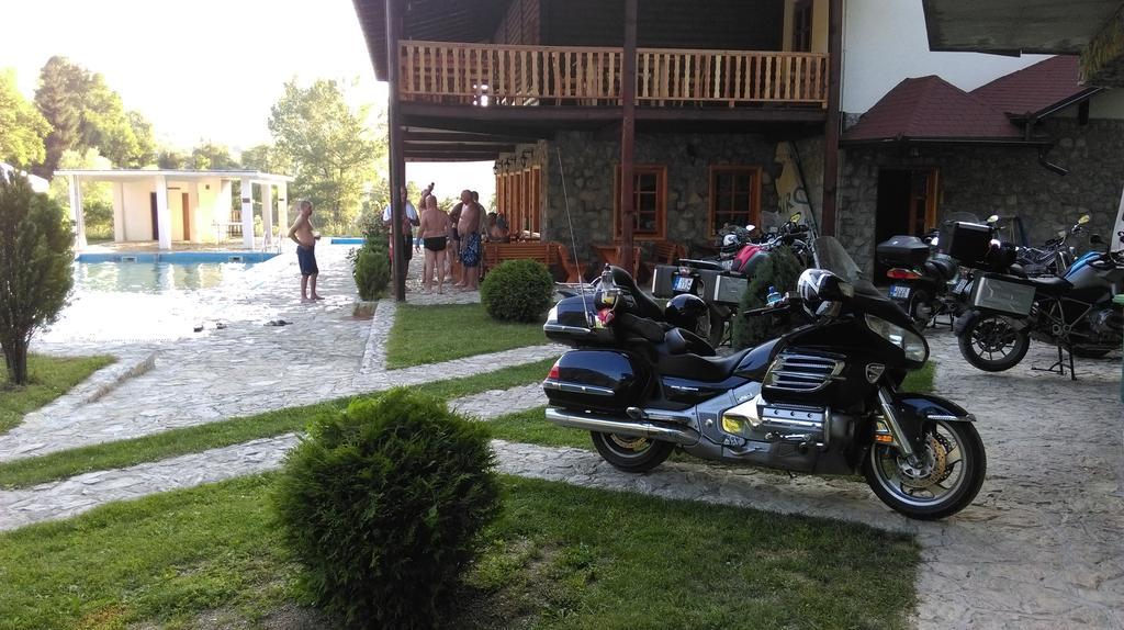 Etno Selo Vrelo & Camping Guest House Berane Eksteriør bilde