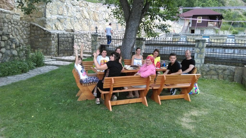 Etno Selo Vrelo & Camping Guest House Berane Eksteriør bilde